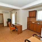 Natur-med Hot Springs And Health 3* Davutlar